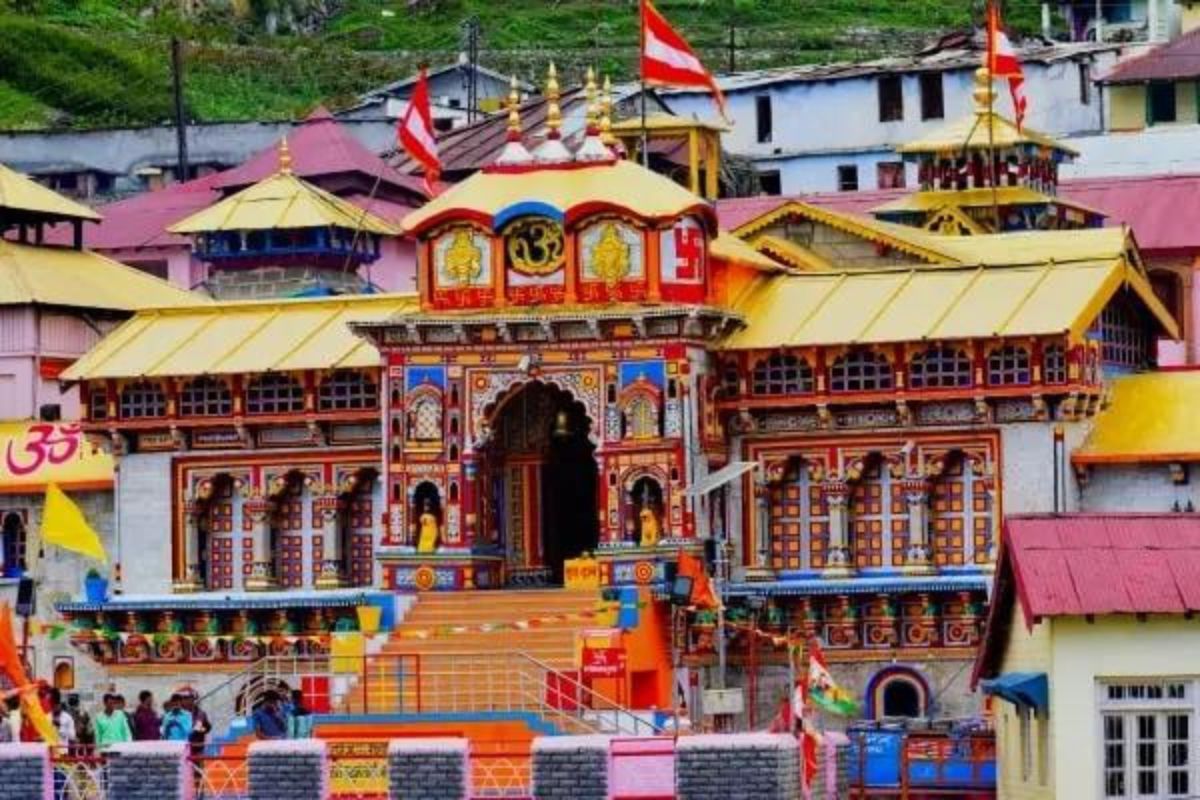 How to Reach Badrinath