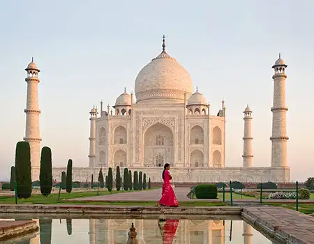 Beautiful View of Taj Mahal