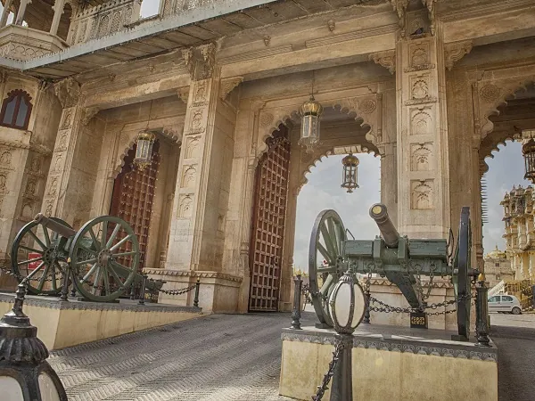 Architecture Guide Udaipur City Palace