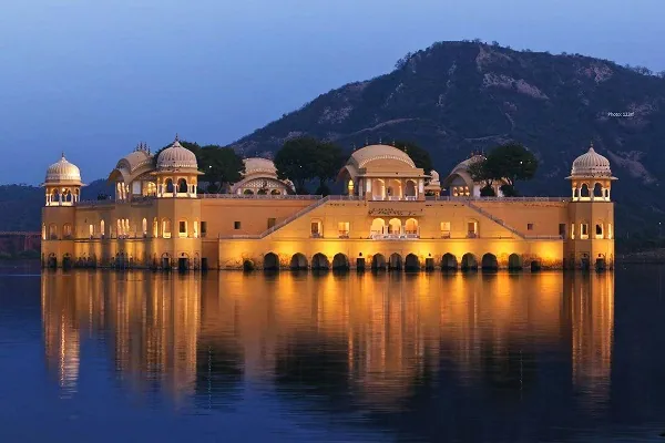 Beautiful Sunrise at Jal Mahal 