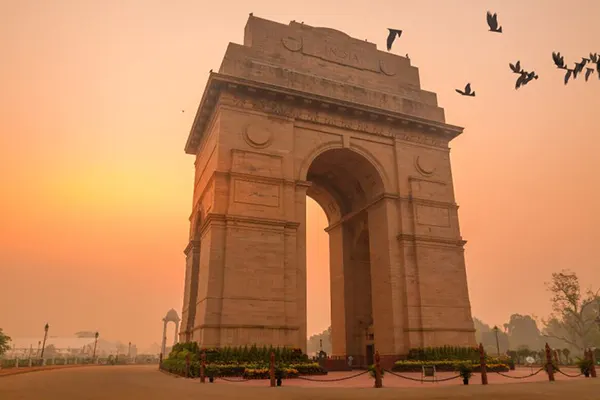 India Gate is one of the famous Tourist Destination of Golden Triangle of India.