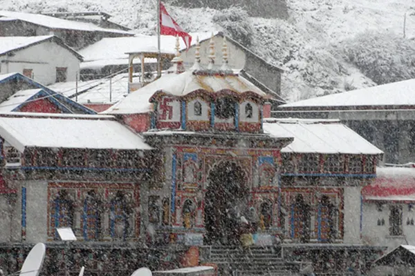 Badrinath weather in Monsoon (July to September) 