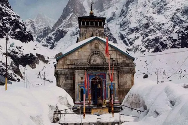 Kedarnath Temple in Winter Season