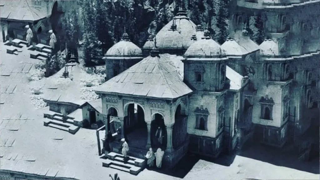 An old image of Gangotri temple