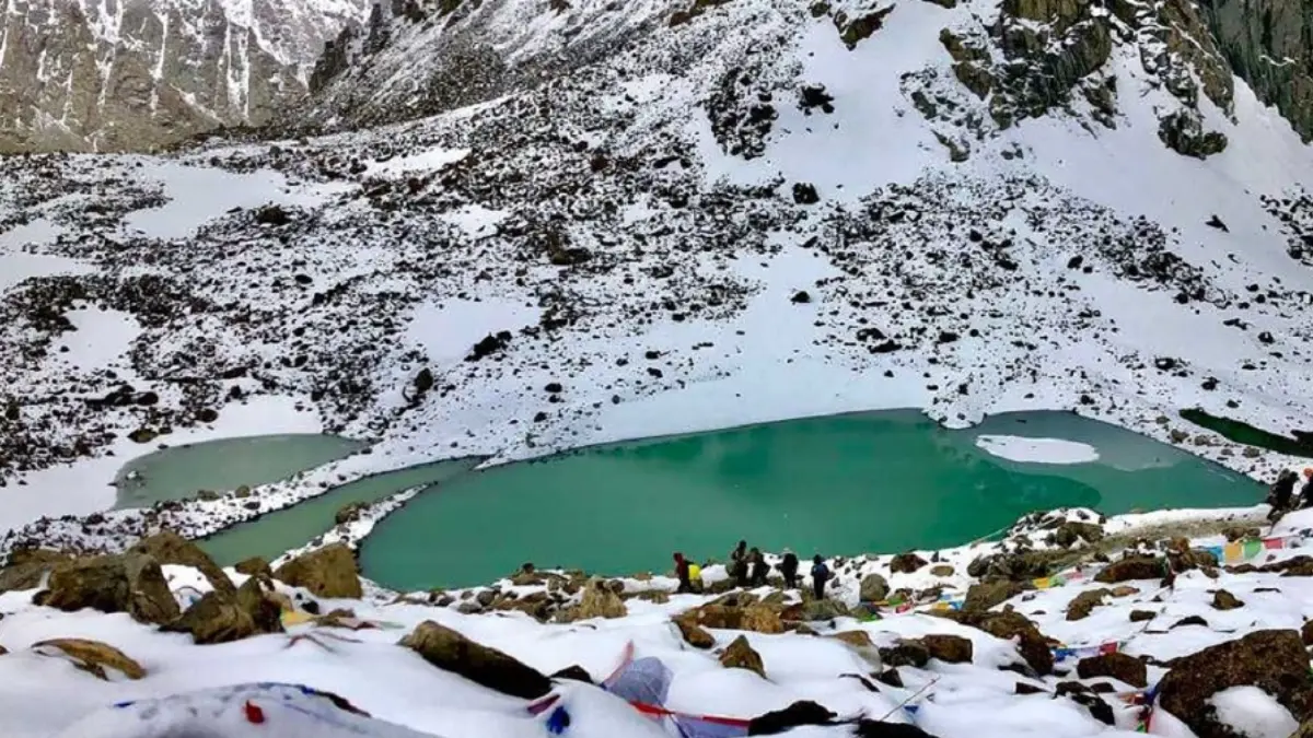 Image of Places-to-visit-between-Kedarnath-and-Badrinath